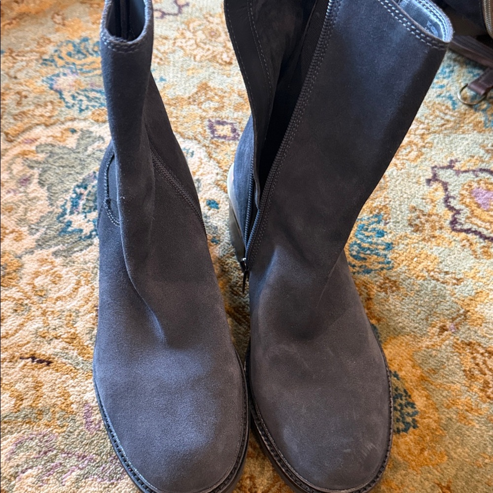 NWOB Vince Camuto Grey Suede Lug Sole Ankle Boots